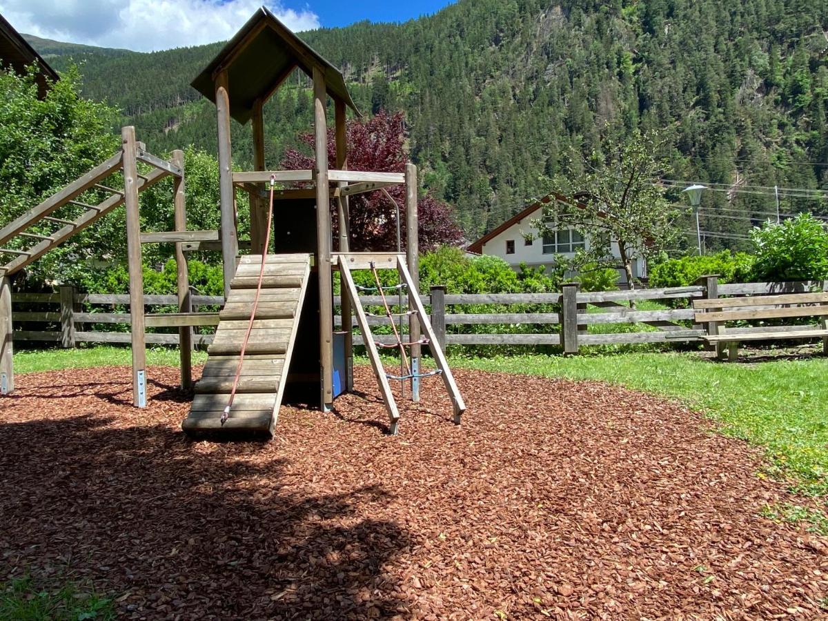 Gasthaus Post Matrei in Osttirol Ngoại thất bức ảnh