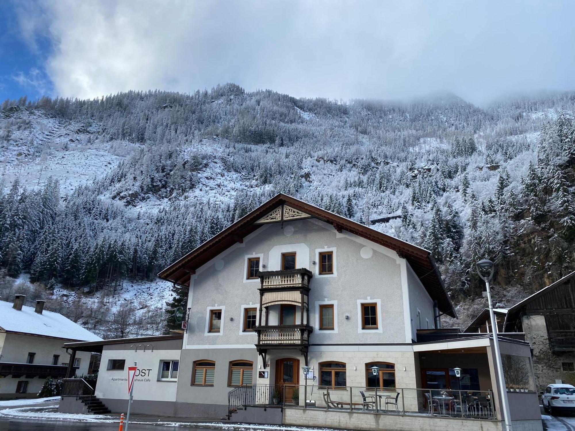 Gasthaus Post Matrei in Osttirol Ngoại thất bức ảnh